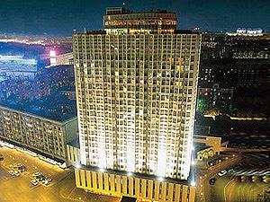 Das Hotel liegt im berühmten Stadtteil Arbat und ist nur 2 Gehminuten vom U-Bahnhof Smolenskaya entfernt.