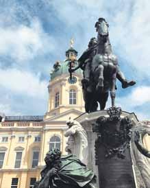 3 04.2017 Entrée Inhalt 04 Königliches Paradebett im Schloss Charlottenburg 06 Majestätische Erscheinung 07 Ein Traum von Arkadien 08 Endspurt für Pückler.