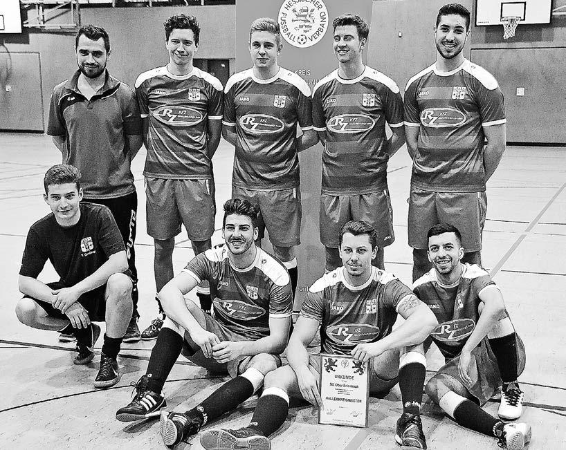 l.). Foto: gw Die SG Ober-Erlenbach sichert sich Futsal-Triple Hochtaunus (gw). Die SG Ober-Erlenbach ist und bleibt in Sachen Futsal im Hochtaunuskreis das Maß aller Dinge.