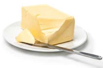 Fettbombe 1: Butter 1 Portion (10 g): Kalorien: 74 kcal Energiedichte: 7,4 kcal/g % des Tagesbedarfs * : 3,7% *ausgehend von einem Tagesbedarf von 2.000 kcal.