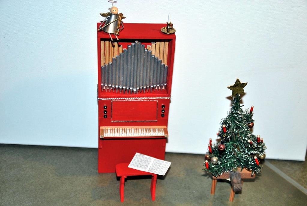 Orgelbaureihe II Miniatur-Orgelpositive einmanualig in verschiedenen Ausführungen und Farben nach Kundenwunsch lieferbar.