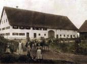 Diese versorgten der Bürgermeister oder seine Tochter Viktoria, wenn Seeberger im Landtag war. Die Postagentur wurde sehr in Anspruch genommen, vor allem aus Klosterwald.