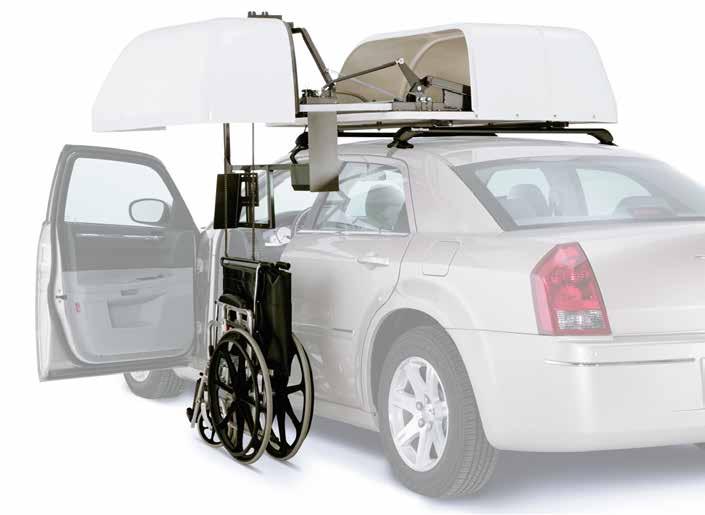 Anheben und Verstauen Dachbox 9 Wenn der Rollstuhl direkt vom Fahrersitz aus verstaut werden soll, ist eine Dachbox eine gute Wahl.