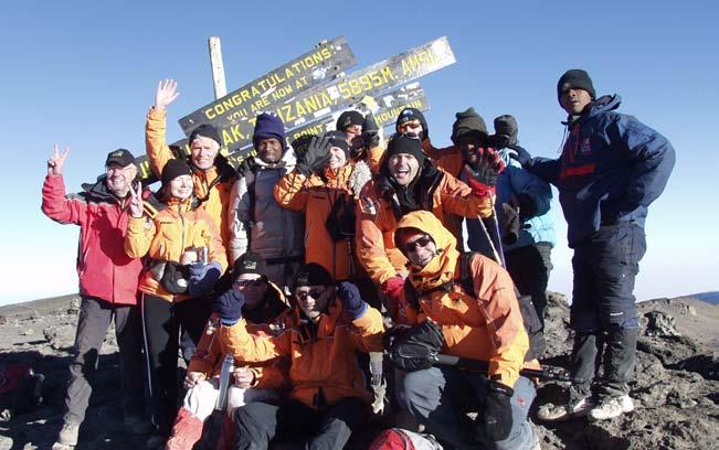 60+ Gallionsfigur der Generation 60 + Seit über 10 Jahren führt zudem mit großem Erfolg Gruppen auf den Gipfel des Kilimandscharo, vor allem Vertreter der aktiven Generation 60+.