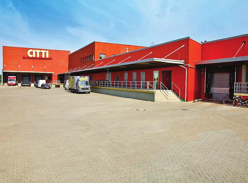 EUR Stahlbetonarbeiten Ausführung: 2005-2006 Einkaufszentrum Strelapark, Stralsund Erweiterung einer Logistik- und Lagerhalle Auftraggeber: