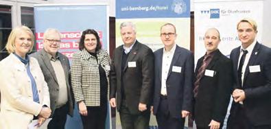 NETZWERKE 29 IHK für Oberfranken Bayreuth Auftakt für die Kammerwahl 2017 Kompetent informieren, Ausbildung sichern und den Interessen der Wirtschaft Gehör verschaffen für ihre rund 48.