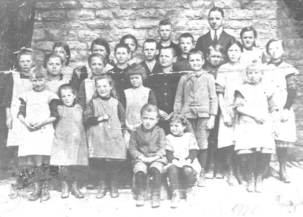 Schulkinder Schulkinder 1921 mit Lehrer