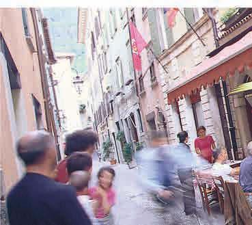 Im La Montanara in einer Altstadtgasse von Riva serviert man rustikale Trentiner Küche der Boote, der ist in Gargnano gut aufgehoben in der Mitte des Westufers wohnt die Ruhe.