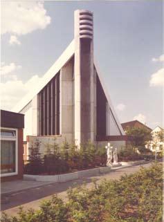 ehem. Nissenkirche in Leherheide heide die Grundsteinlegung für die ebenfalls vom Architekten Jo Filke entworfene St.-Ansgar-Kirche.