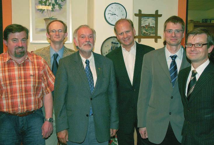l.): Johann Alstädde (2. Kassierer), Olaf Krekeler (2. Schriftführer), Gerd Liebetanz (Vorsitzender), Markus Pocholeck (2. Vors.), Christoph Kortenjann (1.