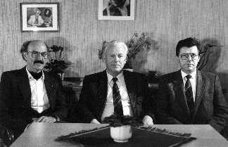 Die Direktkandidaten 1986 bis 1990 Auf einer gut besuchten Wahlversammlung, am 22. Januar 1986, hatten wir Björn Engholm, Peter Wellmann und Gerd Dyrssen zu Gast.