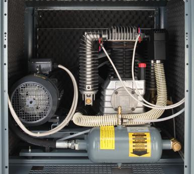 Zwei thermostatisch gesteuerte Abluftventilatoren sorgen für optimale Kühlung des Kompressors.