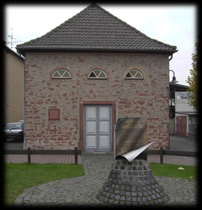 SEITE 18 Ehemalige Synagoge Großkrotzenburg Die jüdische Gemeinde Großkrotzenburg zählte zu Beginn des Nazi- Regimes mehr als einhundert Mitglieder, von denen nur etwa die Hälfte rechtzeitig