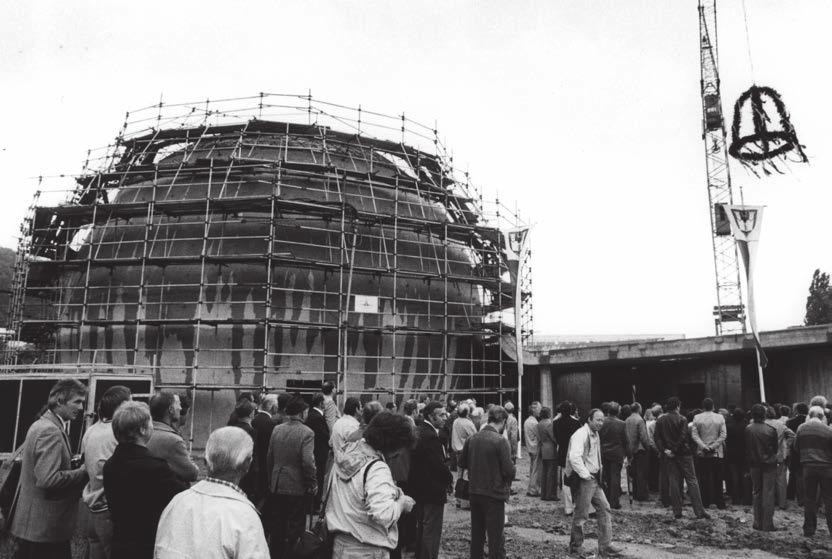 Die Geschichte des Planetarium Wolfsburg Gestern und heute Das Tor zu den Sternen Das Planetarium Wolfsburg öffnete seine Pforten zum All erstmals am 3.