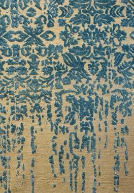 Wie ausradiert wirkt das Muster bei den handgefertigten Erasure- Teppichen.