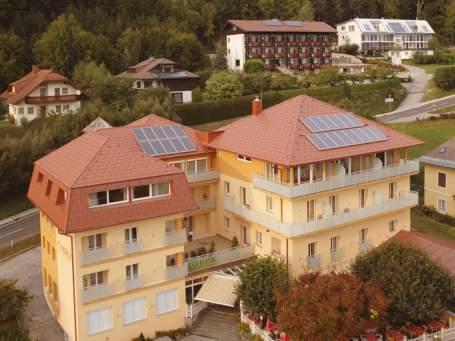 Gute Beispiele: Solarwärme Beispiel 2 HOTEL Im Zuge der kompletten Renovierung des Hotels wurde eine solarthermische Anlage zur Warmwasserbereitung installiert.