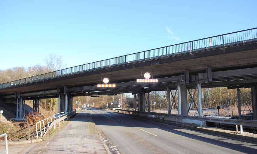 Lippstadt für LKW über 7,5 t gesperrt. Um die Sperrung möglichst schnell aufzuheben und für LKW bis 44 Tonnen wieder befahrbar zu machen, wurden die Brücken temporär ertüchtigt.