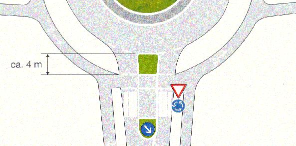 konzentrischer Radweg um Kreisverkehr mit RFÜ (links) -unstetige