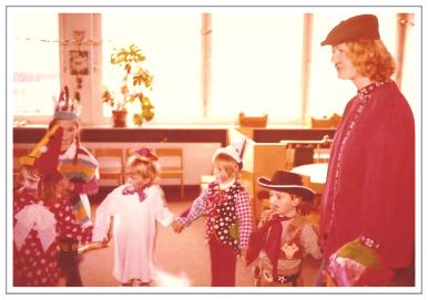 .. Frau Wüst hat als Begründerin - unter der Trägerschaft der Evangelischen Kirche - den Kindergarten entscheidend geprägt.