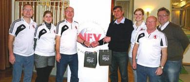 Bezirk Lüneburg Die SG Gusborn/Dannenberg hat die kreisübergreifenden Hallenmeisterschaften der C-Juniorinnen der NFV-Kreise Lüchow- Dannenberg und Uelzen gewonnen.