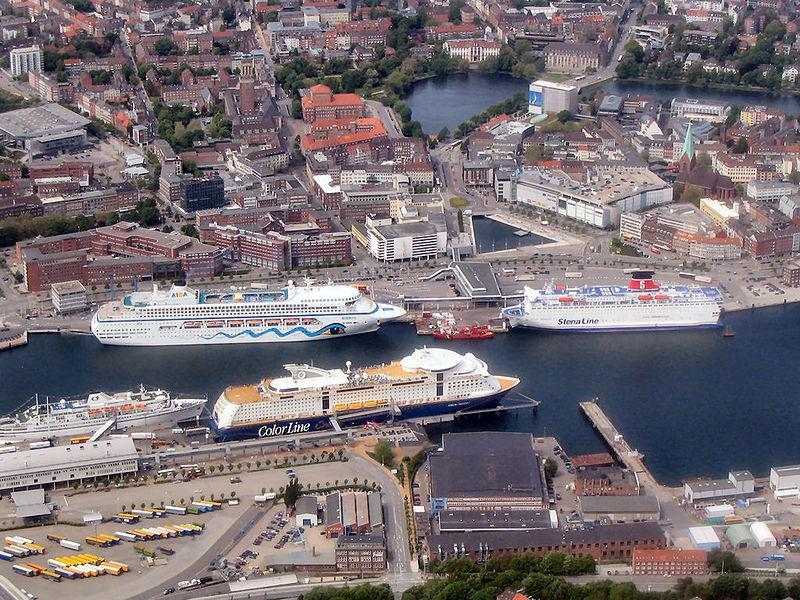 Frage für 200 Die ökonomisch stärksten Teile Schleswig-Holsteins sind die Hafenstädte Kiel, Lübeck und Flensburg.