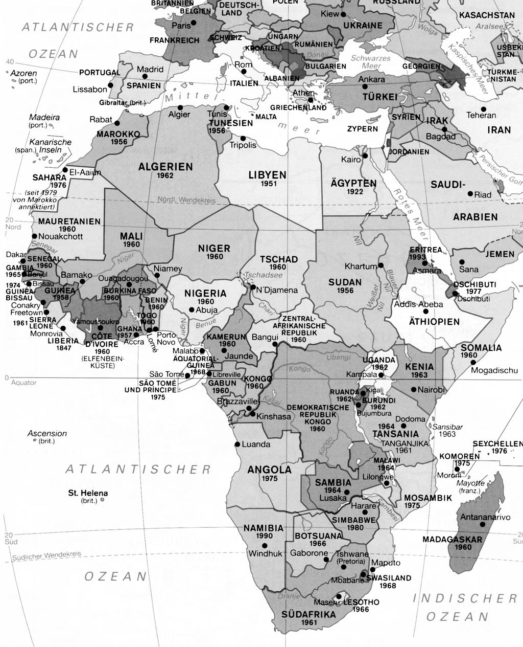 8 EK Lösung Die geogra sche und politische Gliederung Afrikas! Fläche: (22 % der Land äche der Erde). Ein Drittel besteht aus Wüsten, 30,3 Mio. km2 wovon die mit 9 Mio.