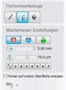 Kontrollieren Sie die Prothesendimension unter Berücksichtigung der Zahnaufstellung sowie der Lippen- und Wangenbändchen.