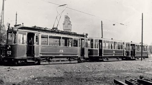 neue 10-Meter-Raster für den Fahrzeugpark wurde mit geringen Abweichungen bis in die 1940er-Jahre bei allen nachfolgend beschafften, zweiachsigen Straßenbahnen der Nürnberg-Fürther Straßenbahn