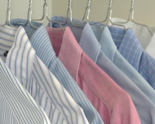 Kleiderreinigung & Wäscheservice Kleiderreinigung innerhalb von 3 Tagen: Hemd Hose Anzug / Kostüm (2-teilig) Bettwäsche je Kilo