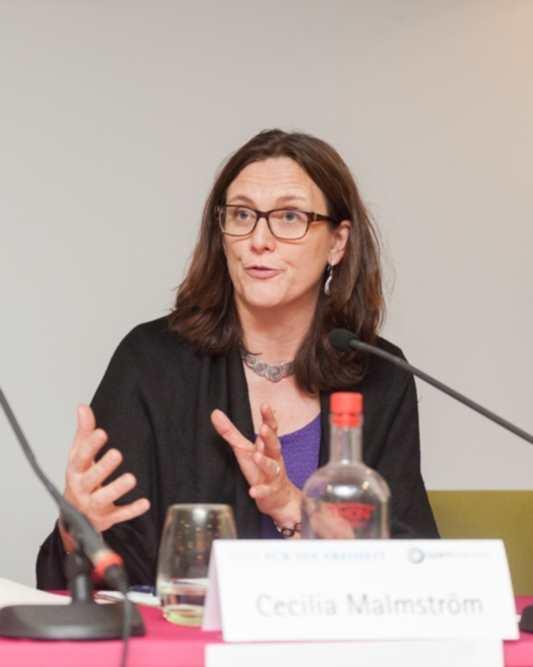 Für wirklich frischen Wind und mehr Transparenz sorgt insbesondere eine Liberale: Cecilia Malmström, die schwedische Handelskommissarin.