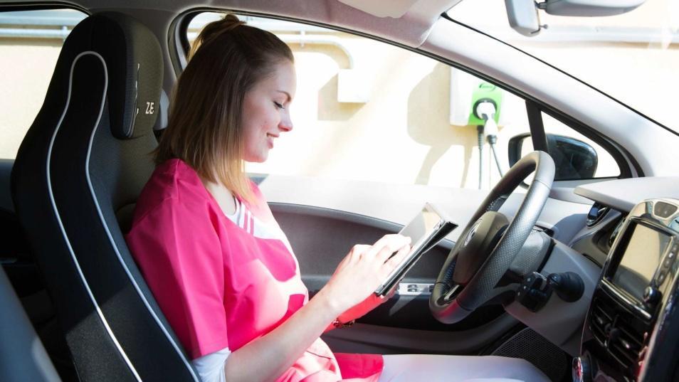 mobilitätsbasierten Dienstleistern elektromobil niedrige Verbrauchskosten wenig Wartungsaufwand keine Abgase geringe Fahrgeräusche für