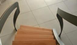 Die Ausführung der Treppen anlagen ist meist völlig frei tragend ohne zusätzliche Abstützungen zwischen
