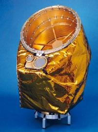 Zum Einsatz kam dabei der Staubdetektor ( Cosmic Dust Analyzer ) des Heidelberger Eisfontänen, die der Saturnmond Enceldaus aus den Tigerspalten in den interstellaren Raum ausstößt.