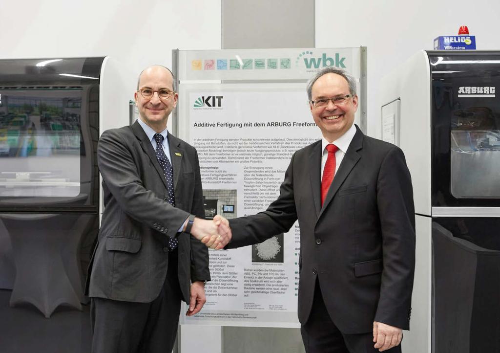 UNTERNEHMEN Industry on Campus Hochschul-Kooperation: ARBURG Innovation Center am KIT eröffnet Mit einer Eröffnungsfeier wurde am 11.