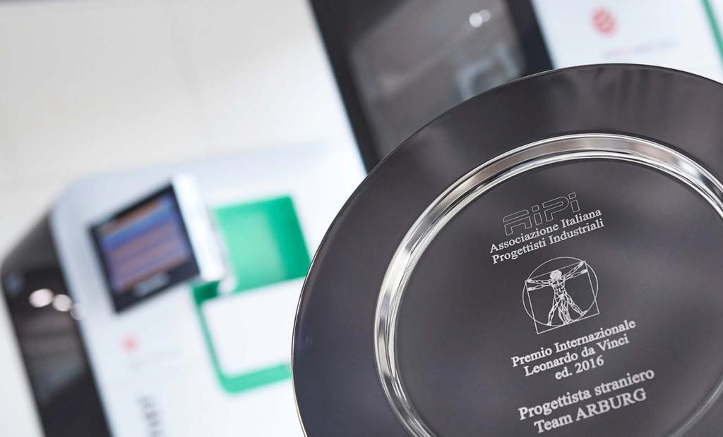 PRODUKT Top-Design freeformer: Gewinner des Leonardo da Vinci Awards Im Rahmen der Messe MECSPE in Parma (Italien) nahm ARBURG im März 2016 den internationalen Leonardo da Vinci Award entgegen.
