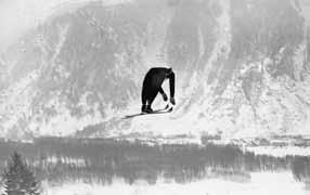 Also, pass auf: Bobsport, Eishockey, Eisschnelllauf, Eiskunstlauf und Nordischer Skisport standen schon 1924 auf dem Programm. Jedes Jahr kommen aber auch neue Sportarten dazu.