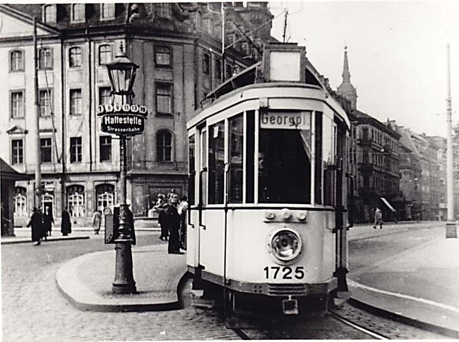 17-25 Foto oben 1934 am Neustädter Markt von Friedrich