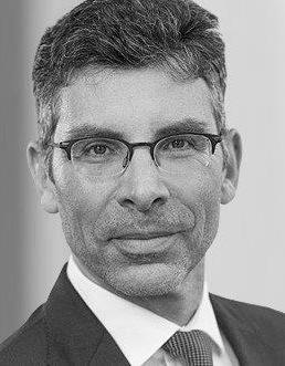 Dirk Elsner ist gelernter Banker und Diplomkaufmann. Seit Dezember 2015 arbeitet er als Senior Manager Innovation und Digitalisierung für die DZ BANK.