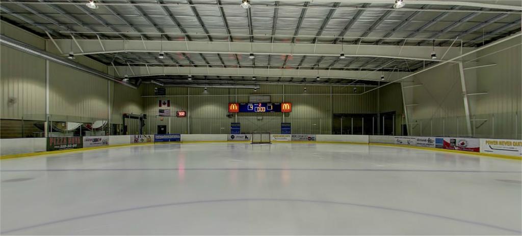 Beispiel eines vergleichbaren Eissportzentrums in Nordamerika: Mohawk 4 Ice Centre, Hamilton, ON: (4 Eisfelder) Baukosten (2005): 17 Mio