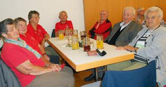 Alle Mitglieder sind herzlich eingeladen. Wir gratulieren: Katharina Schmidbauer zum 78., Helmut Geißegger 75. Geburtstag.