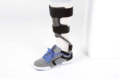 WalkOn Reaction plus Mehr Stabilität für das Kniegelenk Die WalkOn Reaction plus ist die Erweiterung der WalkOn Reaction und erlaubt den Einsatz bei Patienten, die eine höhere Steifigkeit der