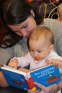 Veranstaltungen & Lesungen BÜCHER MACHEN KINDER SCHLAU! Lesefrühförderung für Eltern und Großeltern mit Kleinkindern (0-4 J.