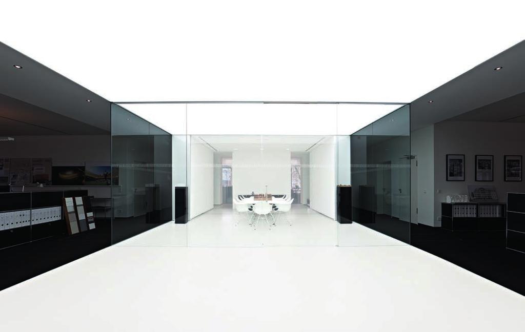 van Treeck, Düsseldorf Unsichtbare Anschlussprofile Lindner Life Individual Für maximale Glasflächen im Projekt haben