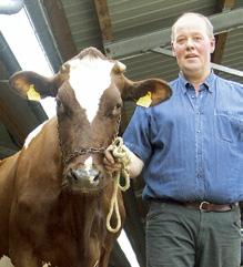 Doch nicht alle Züchter sind erfreut, über die neuen Möglichkeiten in der Rinderzucht, wie Thomas Wiethege aus Halver im Sauerland: Zurzeit ist es frustrierend: früher konnte ich aus einer Spülung