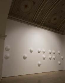 Bingo, Braille-Style, Galerie der Künstler, München Munich, 2016 Ähnlich den aus Literatur und Mythologie bekannten Trickster-Figuren bewegt sich Dworsky in seiner künstlerischen Praxis durch