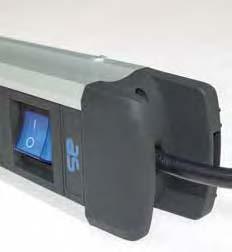 Qualitativ hochwertiges Kabel mit 1,5 m Länge Beleuchteter Ein-/ Aus-Schalter Überspannungsschutz: durch eingebaute Gasableiter und Hochfrequenzfilter werden