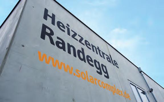 In unserem Ortsteil Randegg betreibt solarcomplex ein Wärmenetz auf Basis moderner Holzenergie. e. Das Projekt passt sehr gut zu unseren Klimaschutzzielen und wir haben es in der Planungsphase seitens der Gemeindeverwaltung positiv unterstützt.