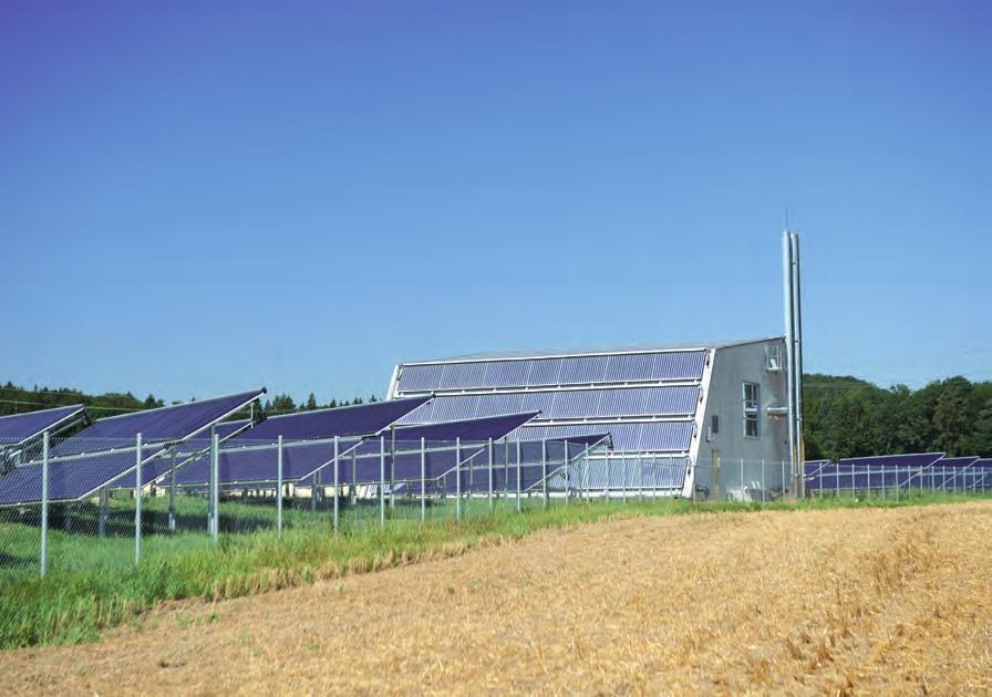 Büsingen Da es in Büsingen im Landkreis Konstanz keine Biogasanlage zur Abwärmenutzung gibt und auch die Biomasse unserer Wälder beschränkt ist, beschreitet solarcomplex mit der Einbindung einer