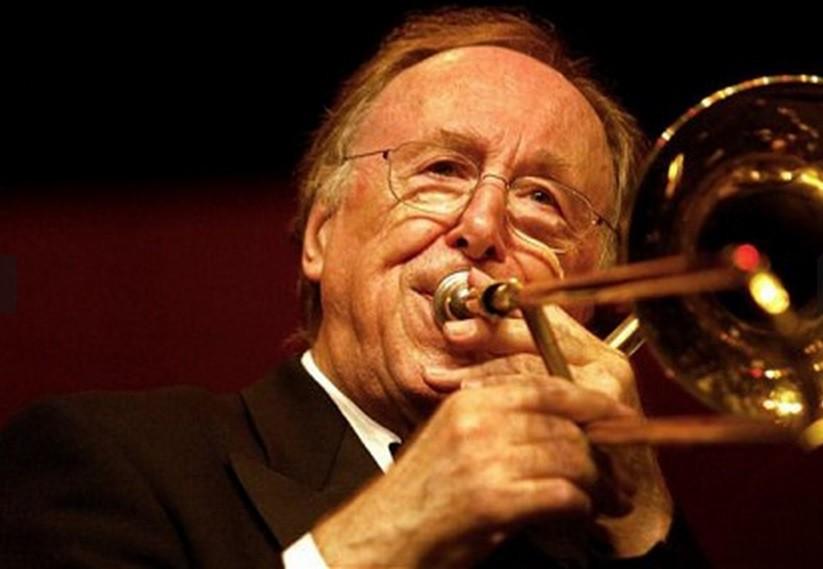 Grußwort Chris Barber Hamburg and it's connections to Jazz always brings back warm memories dating back to the days of our first international tour, when we were booked in Denmark.