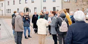 Der Rundgang führte dann zum Dampfzylinder (ein technisches Denkmal, das zu Loewes